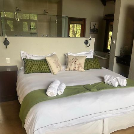 Kgorogoro Lodge พีลาเนสเบิร์ก ภายนอก รูปภาพ