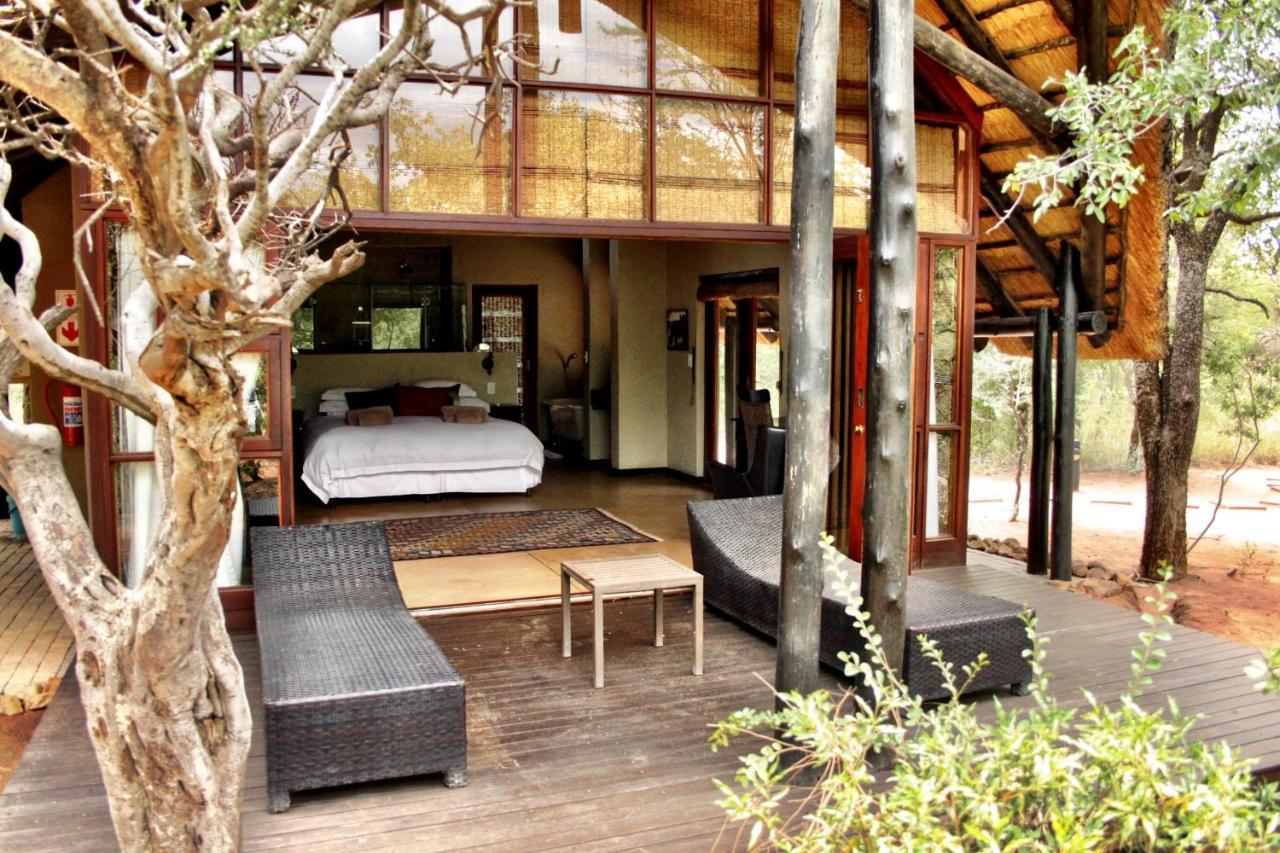 Kgorogoro Lodge พีลาเนสเบิร์ก ภายนอก รูปภาพ